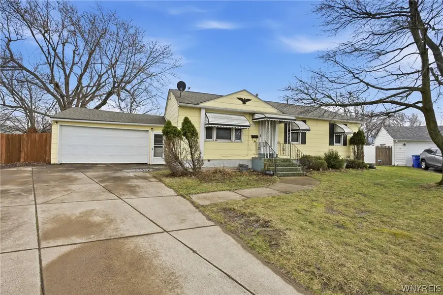 4373 E Frontier Drive, Buffalo, NY 14219 - #2