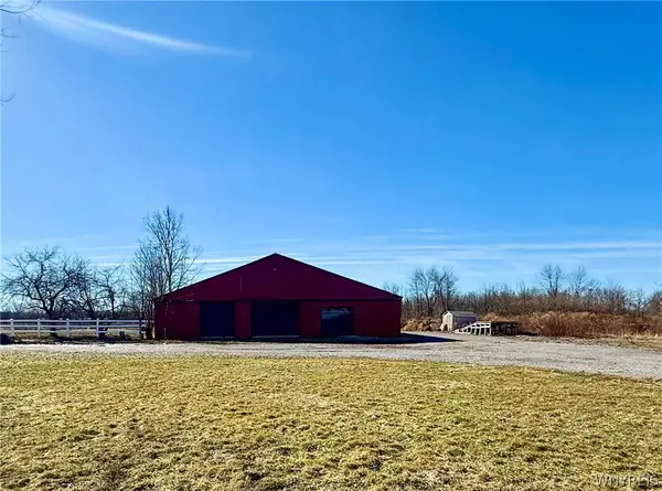 13081 Main Road, Akron, NY 14001