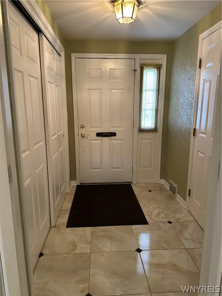 25 Wellington Court, Buffalo, NY 14221 - #2