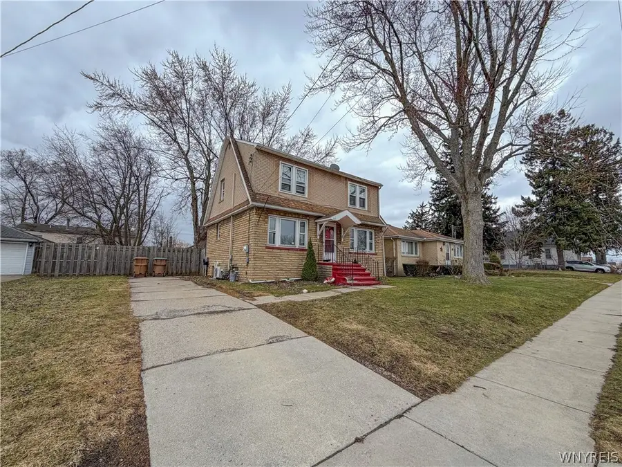221 Evergreen Pl, Buffalo, NY 14225 - #2