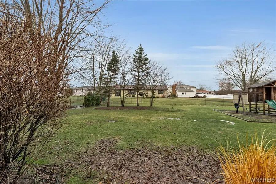 660 S Colony Road, Grand Island, NY 14072 - #3