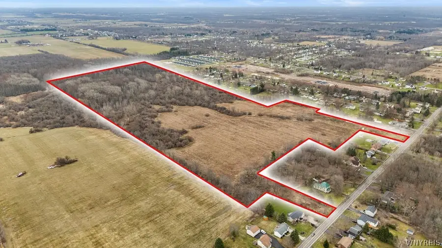 1000 Ernest Road, Lockport, NY 14094 - #2