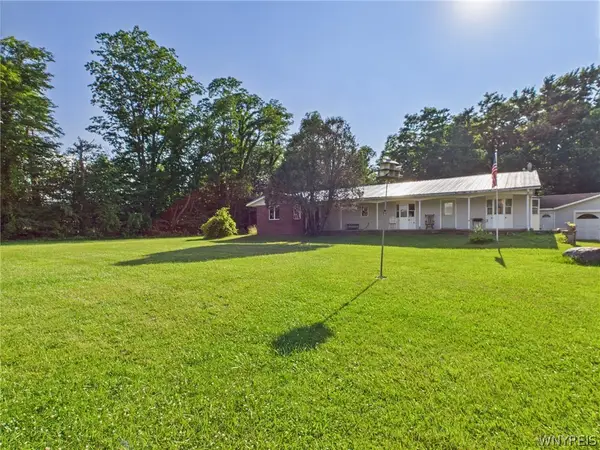 9279 Lake Avenue, Brocton, NY 14716