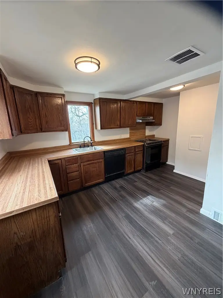 35 Hewitt Avenue, Buffalo, NY 14215 - #2