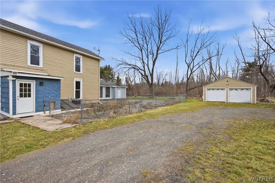 6043 Old Niagara Road, Lockport, NY 14094 - #3