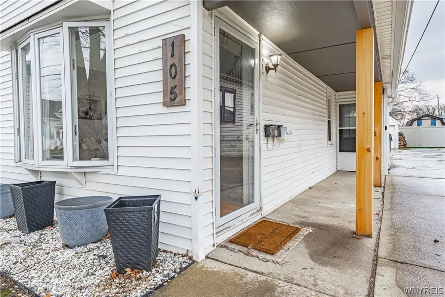 105 E Felton Street, North Tonawanda, NY 14120 - #3