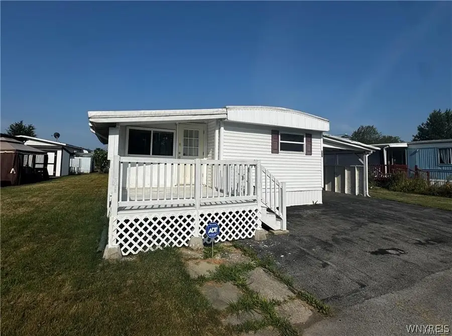 288 Fox Hunt Drive, Lockport, NY 14094 - #2