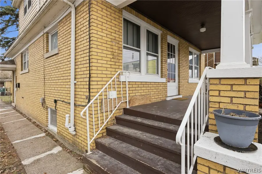 2621 Welch Avenue, Niagara Falls, NY 14303 - #3