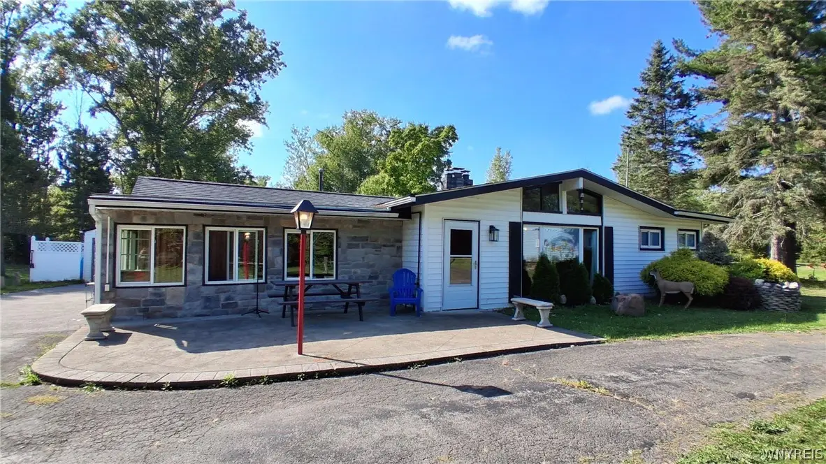 8420 Northfield Road, Clarence, NY 14032 - #1