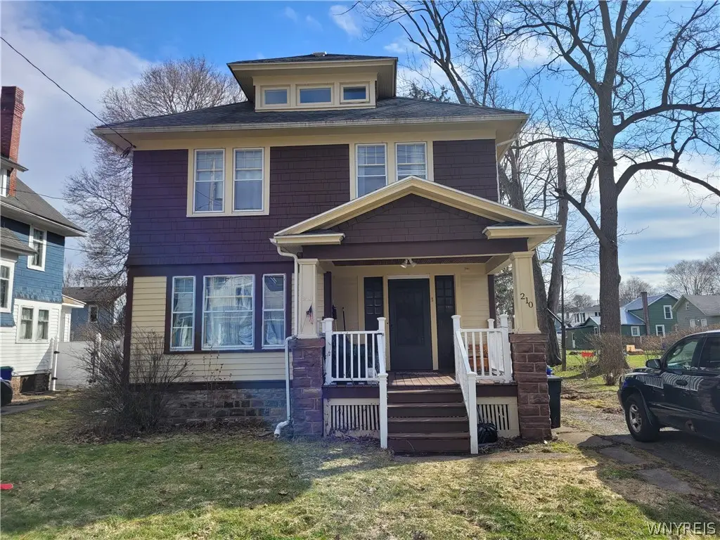 210 E Oak Orchard Street, Medina, NY 14103 - #1