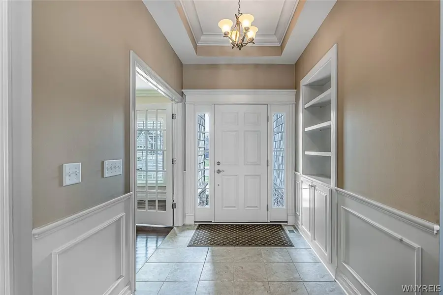 5690 Waterford Ln, Clarence, NY 14032 - #2