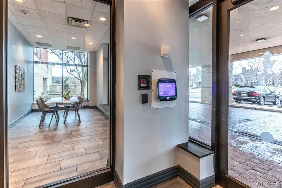 75 Ojibwa #504 Circle, Buffalo, NY 14202 - #3