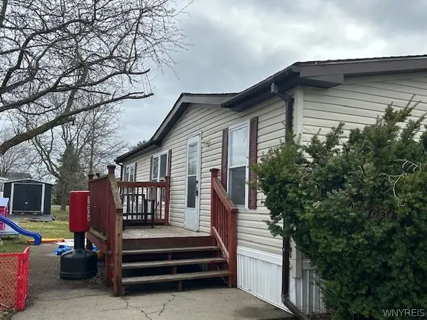 378 Birchwood, Lockport, NY 14094