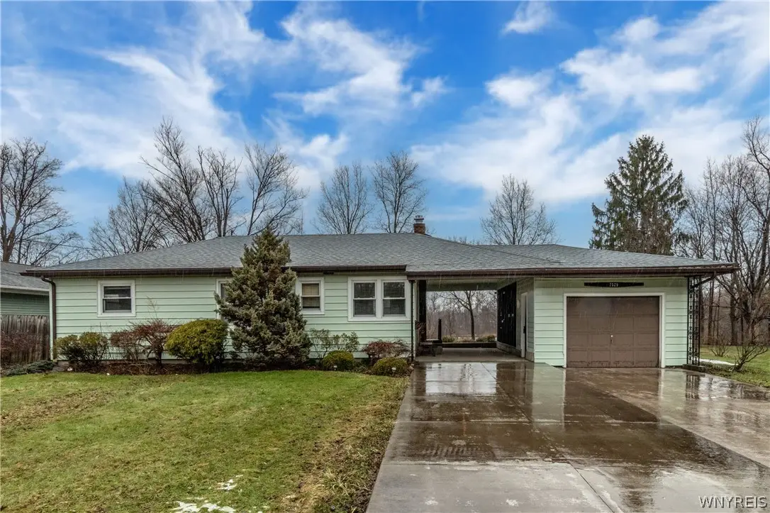 7529 Valley Circle Lane, Hamburg, NY 14075 - #1