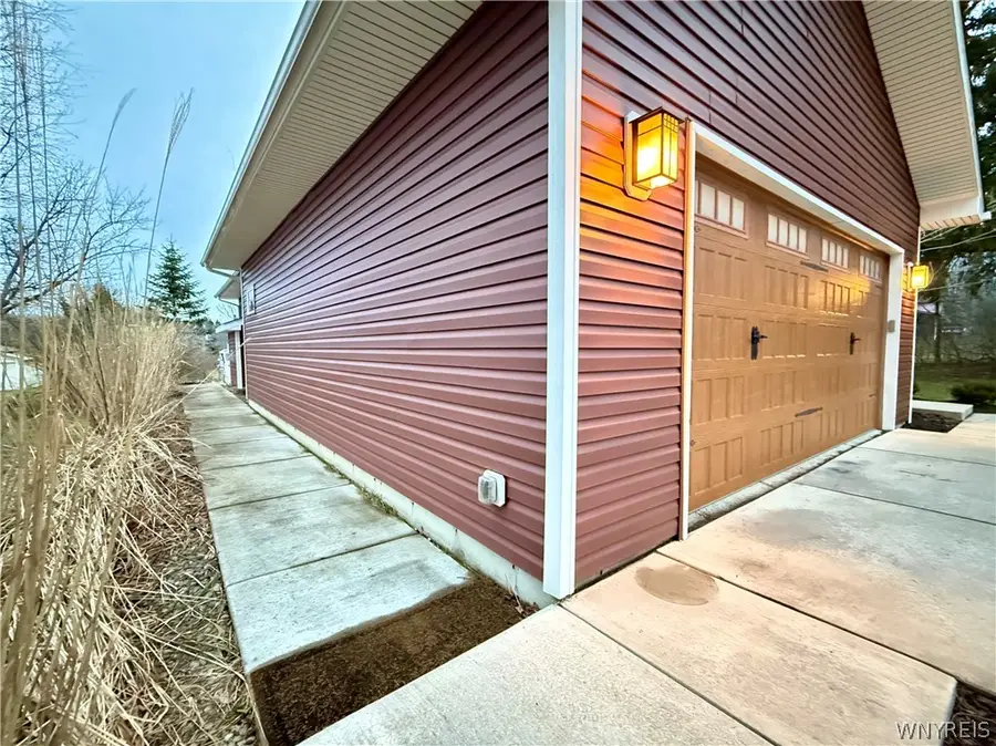 6606 Gartman Road, Orchard Park, NY 14127 - #2