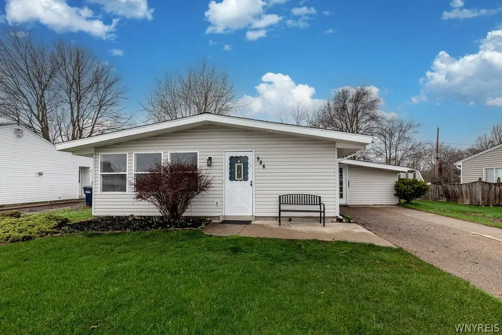 986 Enola Road, Grand Island, NY 14072 - #1