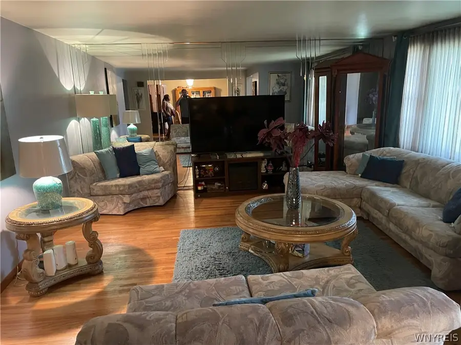 31 Pinewood Ter Terrace, Cheektowaga, NY 14225 - #3