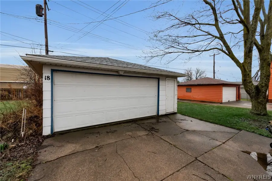 18 Fath Drive, Buffalo, NY 14225 - #3