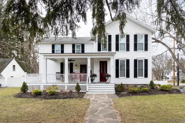 139 Maple Rd, East Aurora, NY 14052