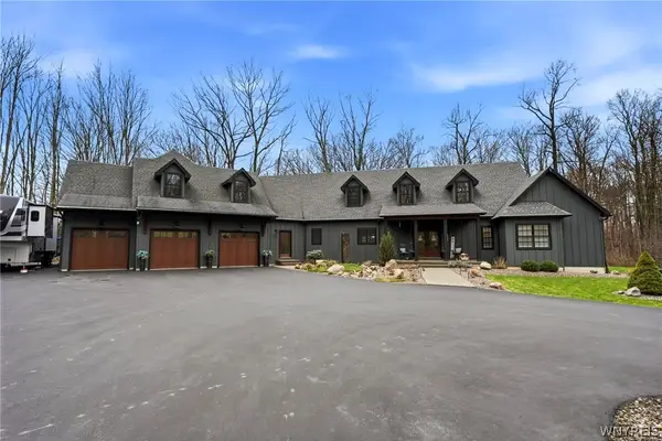 1049 Willardshire Road, Orchard Park, NY 14127