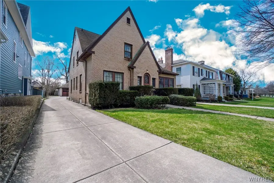 42 Linden Avenue, Buffalo, NY 14214 - #2