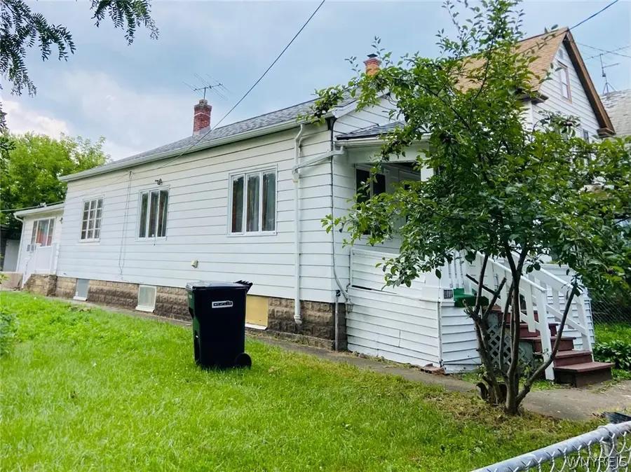 1637 Falls Street, Niagara Falls, NY 14303 - #2