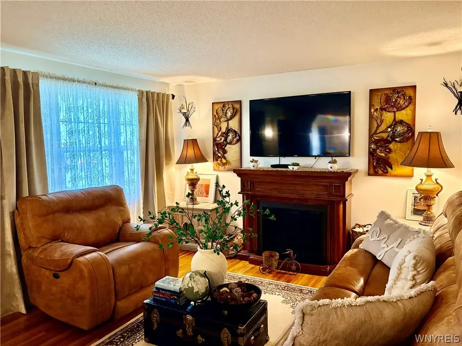 16 Kemp Avenue, Buffalo, NY 14225 - #2