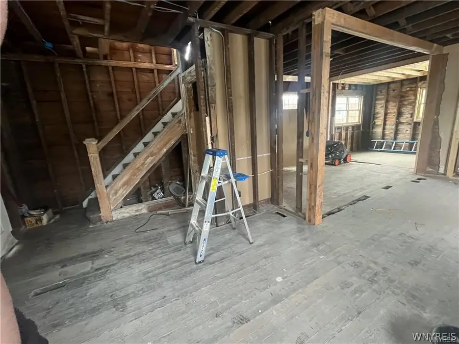 2936 Mckoon Avenue, Niagara Falls, NY 14305 - #3