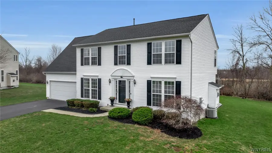 6360 Green Valley Lane, Lockport, NY 14094 - #3