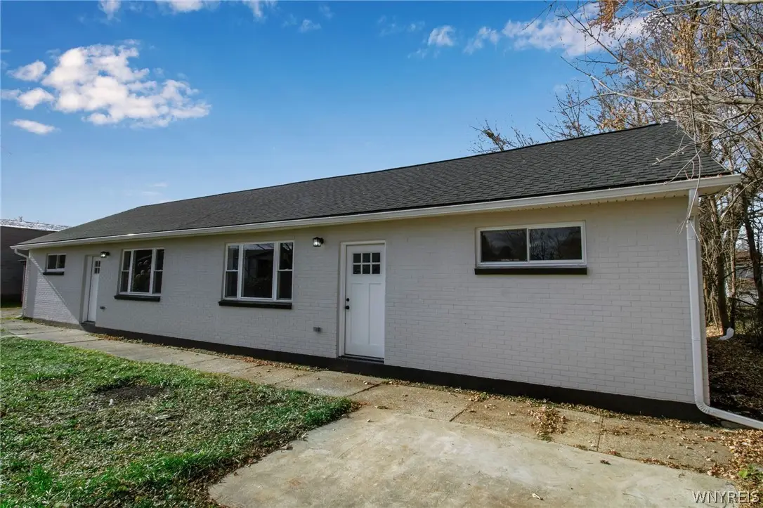 24 Commercial Street, Buffalo, NY 14219 - #1