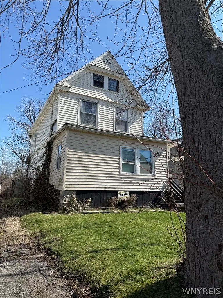 2921 Mckoon Avenue, Niagara Falls, NY 14305 - #2