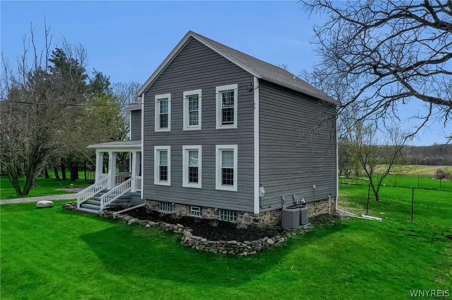 4948 Lower Mountain Road, Lockport, NY 14094 - #3