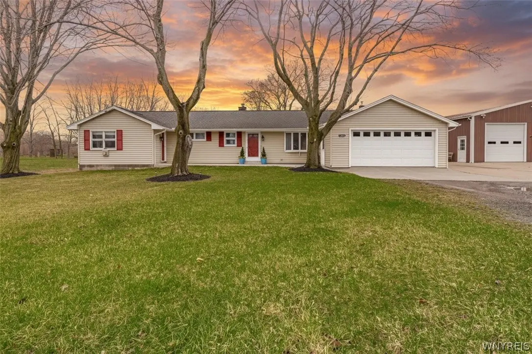 1693 W Creek Road, Burt, NY 14028 - #1