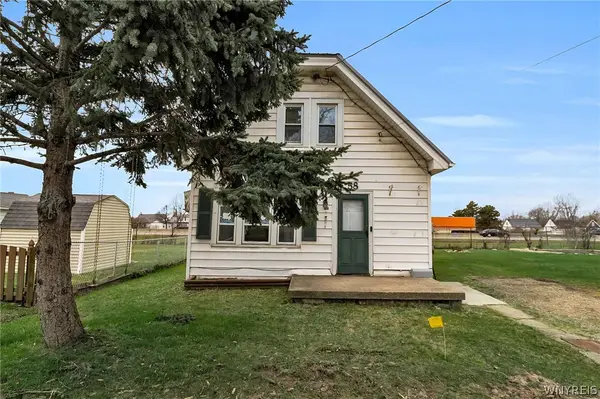 58 Pinehurst Avenue, Buffalo, NY 14225