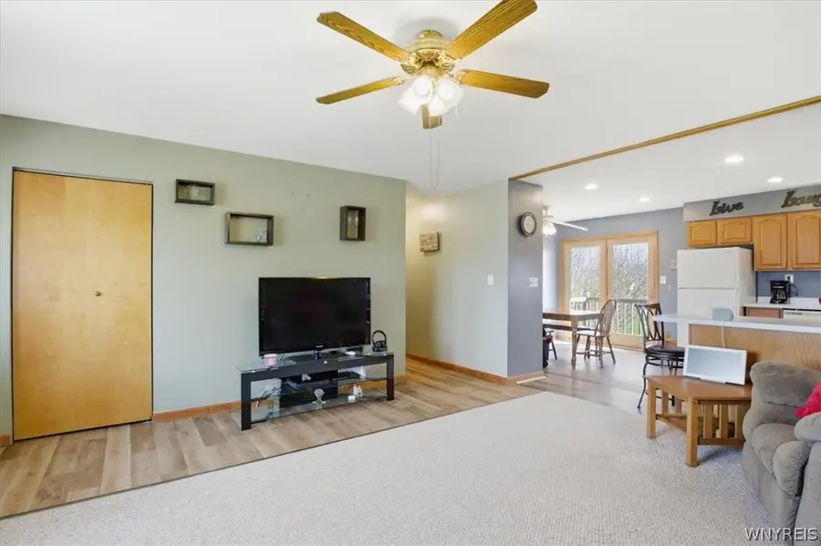 4256 Upper Mountain Road, Sanborn, NY 14132 - #3