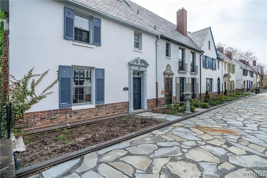 19 Mayfair Lane, Buffalo, NY 14201 - #2