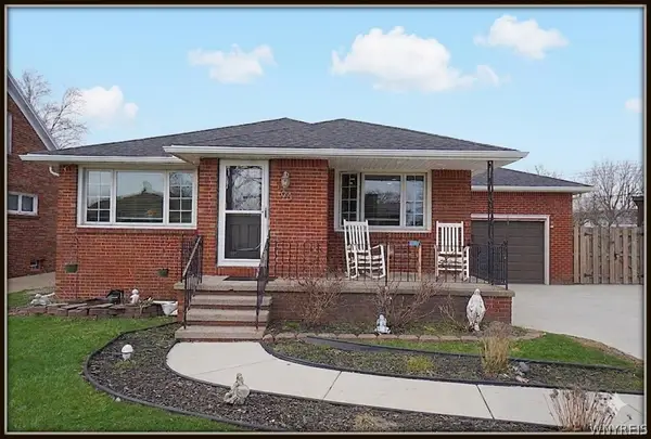 90 Brinker Road, Buffalo, NY 14218