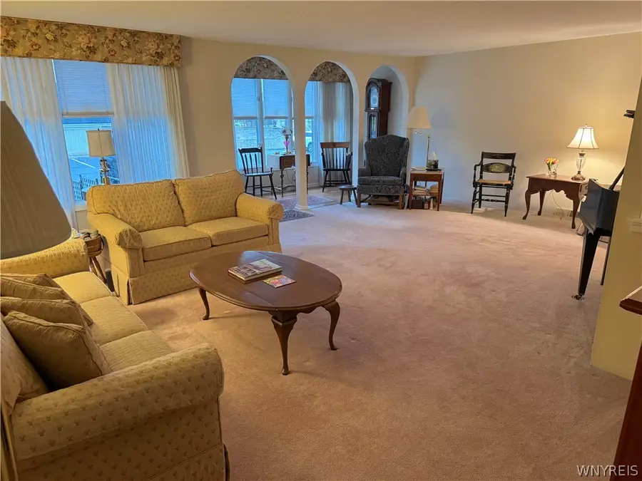 40 Harrogate Square Lane, Williamsville, NY 14221 - #2