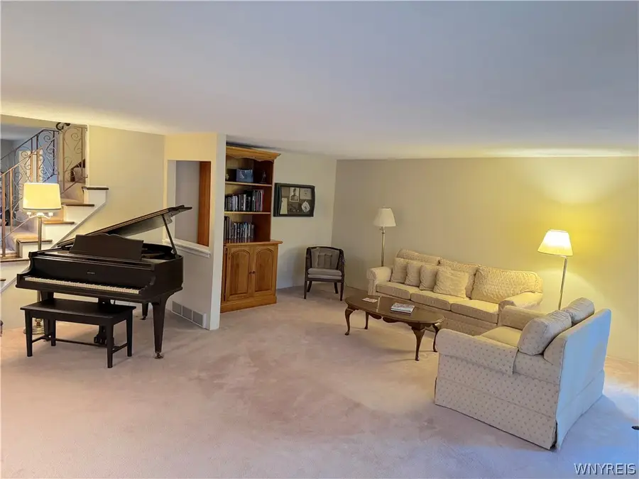 40 Harrogate Square Lane, Williamsville, NY 14221 - #3