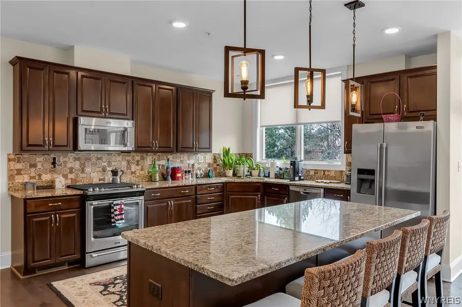 47 Ojibwa Circle, Buffalo, NY 14202 - #3