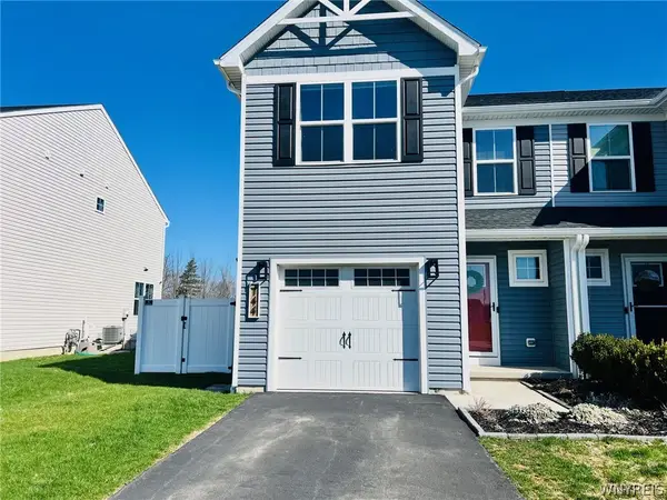 144 South Drive, West Seneca, NY 14218