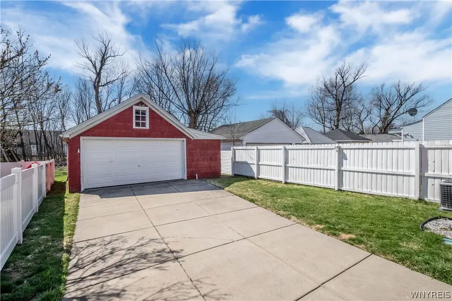 211 Olmstead Avenue, Depew, NY 14043 - #3