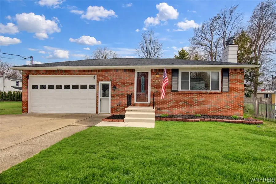 6886 Hamilton Drive, Derby, NY 14047 - #2