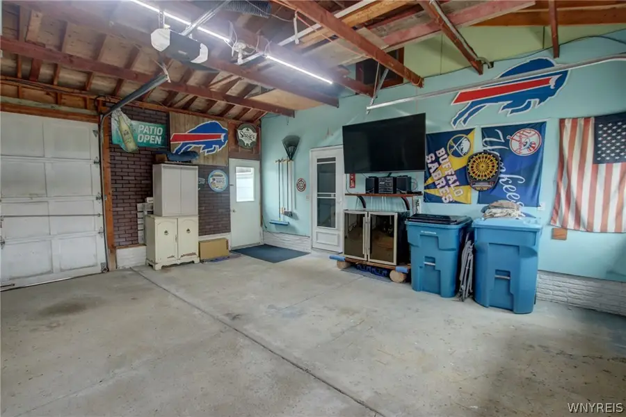 6886 Hamilton Drive, Derby, NY 14047 - #3