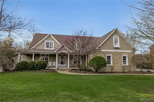 36 Birdsong Parkway, Orchard Park, NY 14127