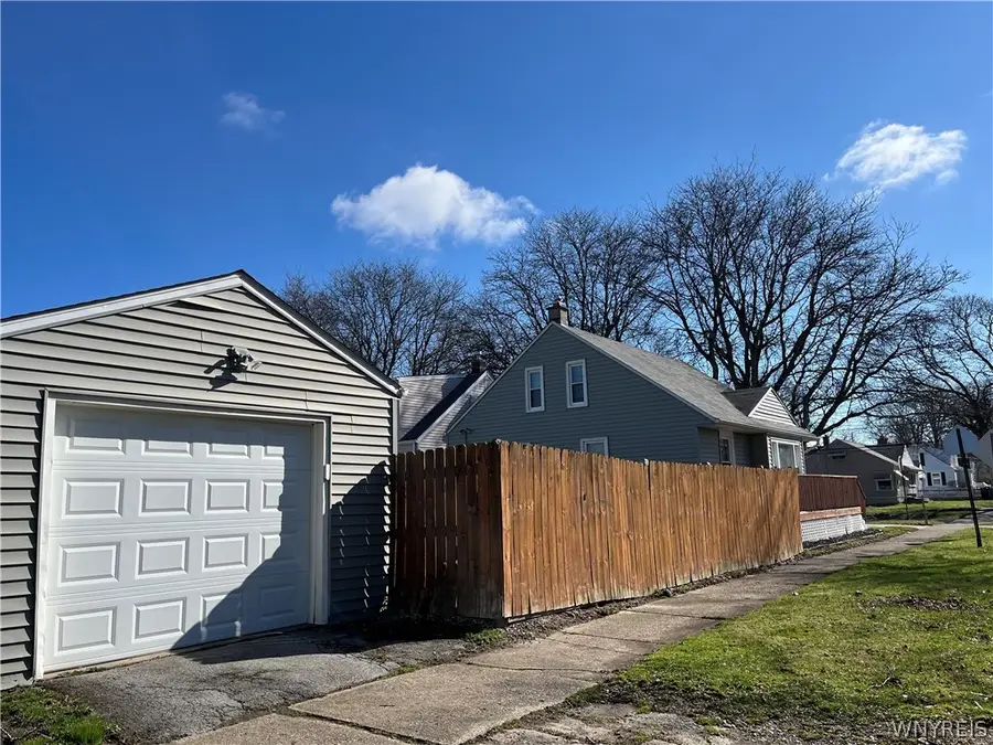 502 81st Street, Niagara Falls, NY 14304 - #3