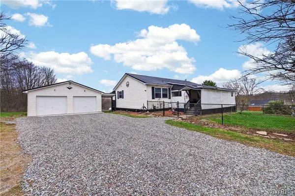9684 Peck Hill Road, Gowanda, NY 14070