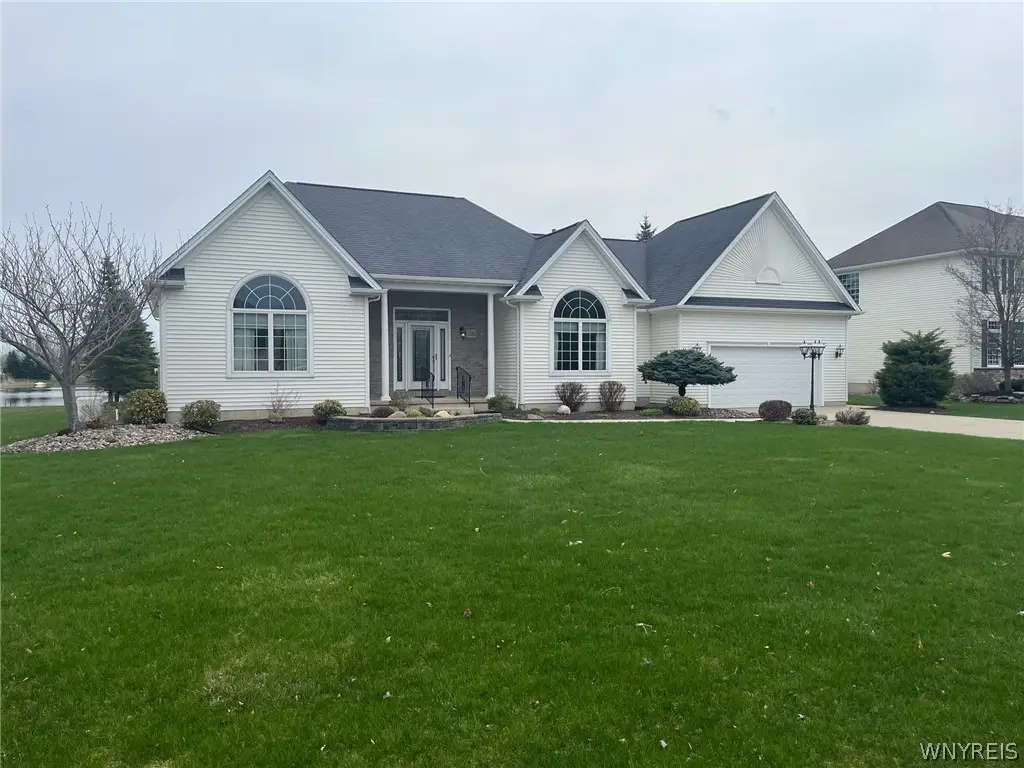 7305 Windsor Drive, North Tonawanda, NY 14120 - #1