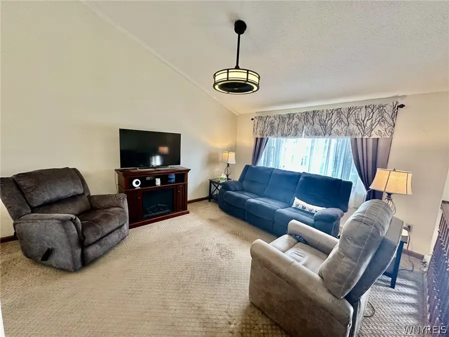 149 Hillpine Road, Buffalo, NY 14227 - #3