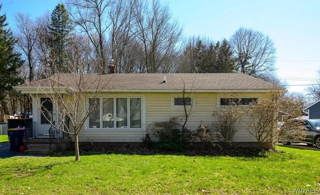 94 Bridlewood Drive, Lockport, NY 14094 - #1